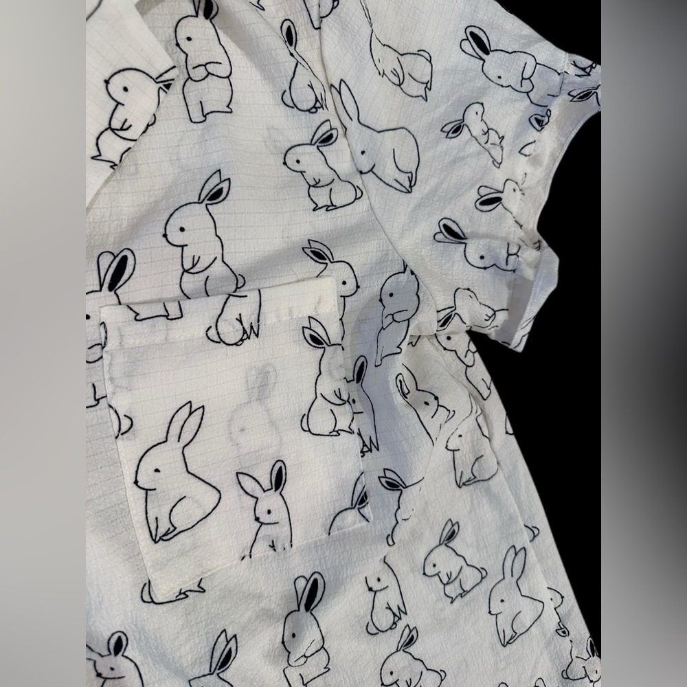 Women’s Easter Bunny Rabbit Print Ruffle Trim Button Front PJ Shorts Set Large - Picture 4 of 10